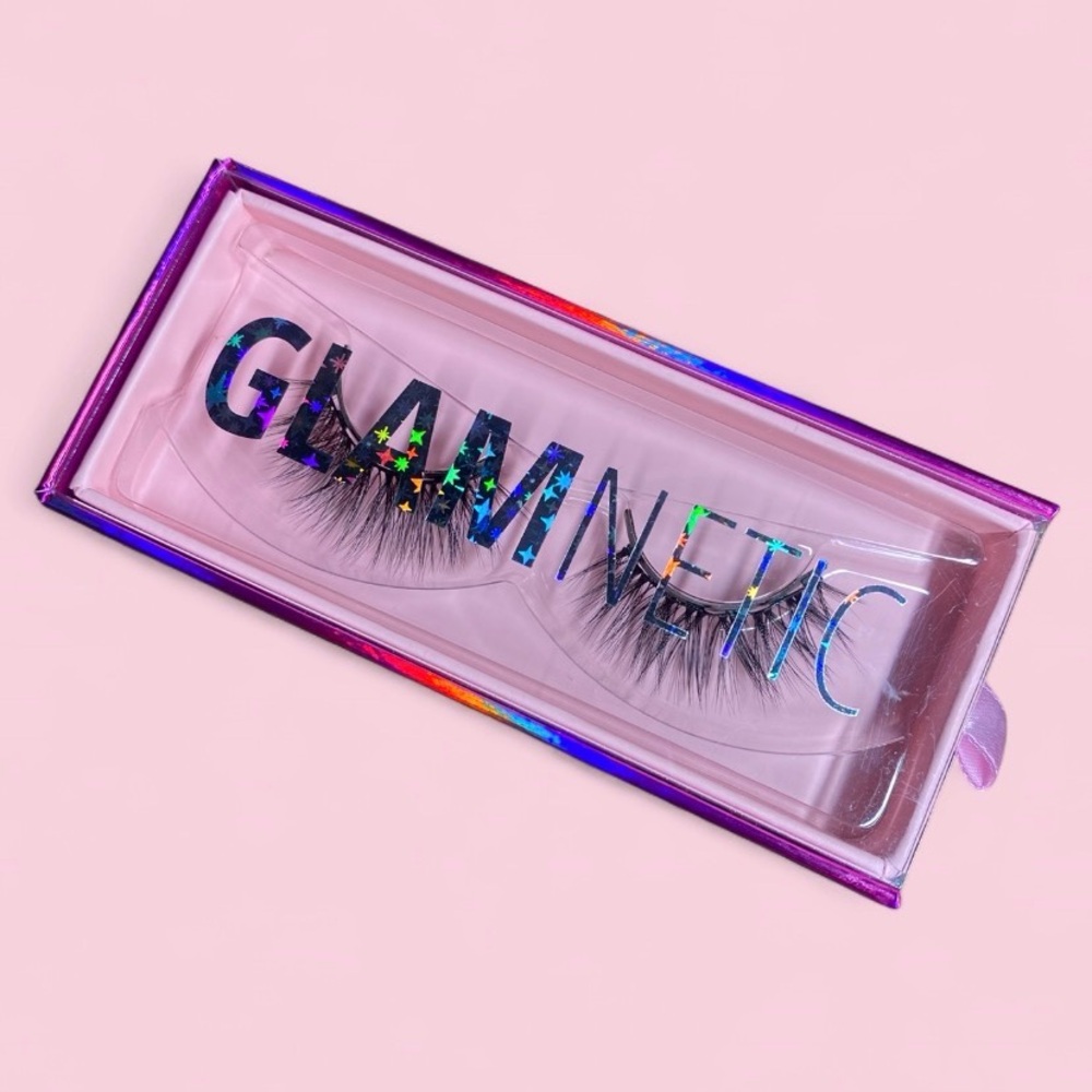 Glamnetic Magnetic Lashes in Vacay Extra Long, Round Shape Brand New with Box